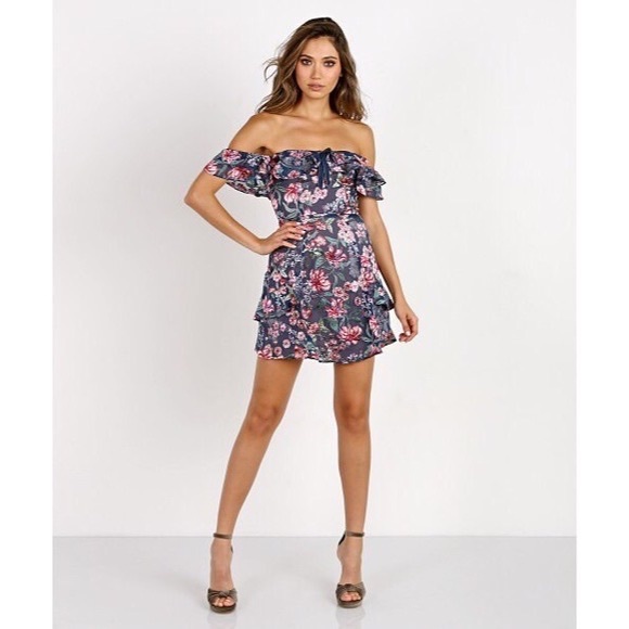 For love and lemons flora off the shoulder Dress - Picture 2 of 8